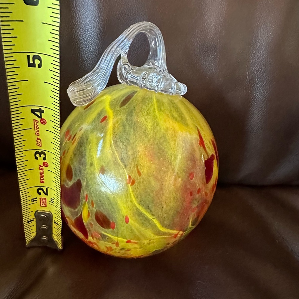 Blown glass ornament ready to hang NWOT - Picture 4 of 6